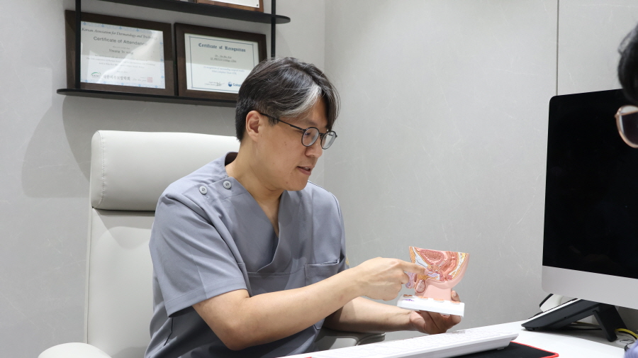 남성복합수술 하이스트비뇨기과 상담 장면